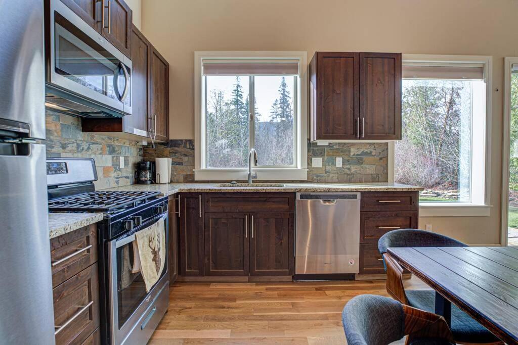 Newly Built Modern Chalet Duplex - 1 Mount Hood Village Bagian luar foto